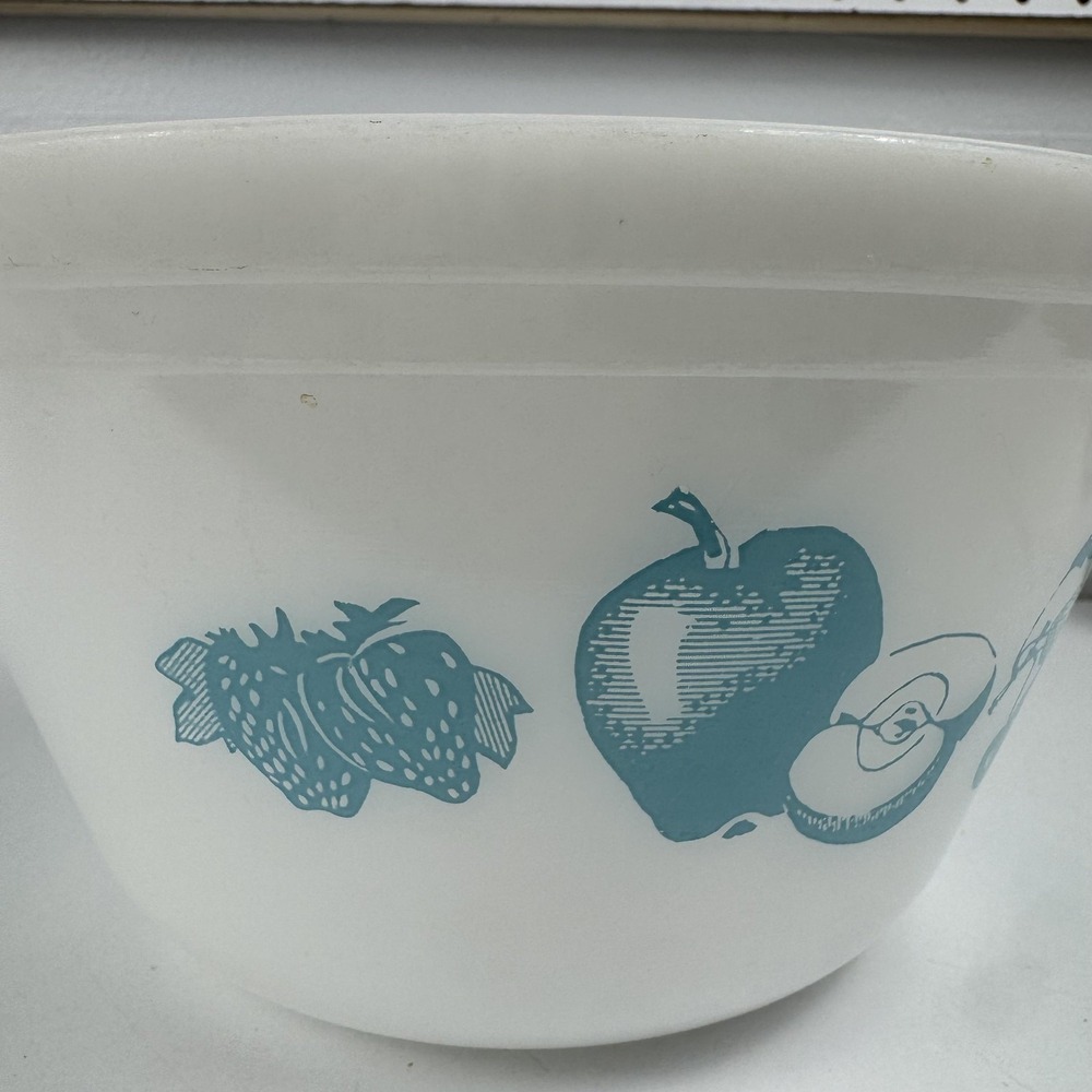 Vintage Federal Glass White Mixing Bowl Blue Fruit Nature Print Milk Glass USA - Picture 10 of 15